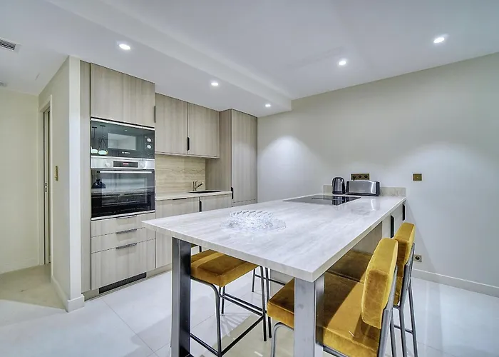 Ref 1442 - Center - For Rent Apartamento *